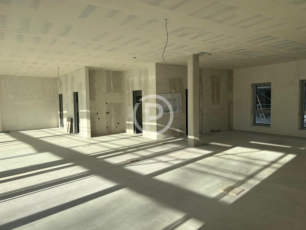 Erdgeschoss Gewerbeeinheit rechts hinterer Bereich