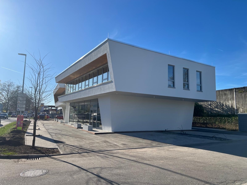 Ansicht Ost Parkplätze